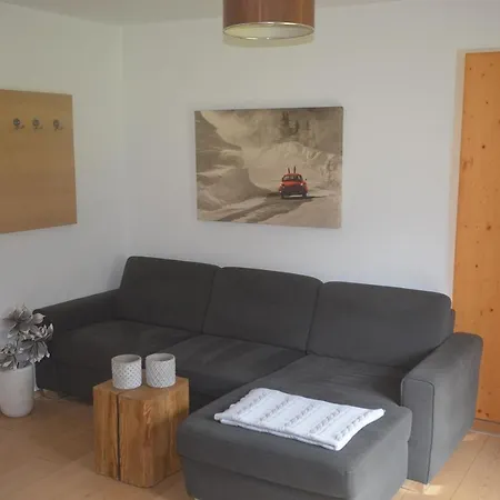 Element 3 Apartment *