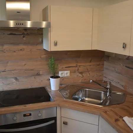 Element 3 Apartment *